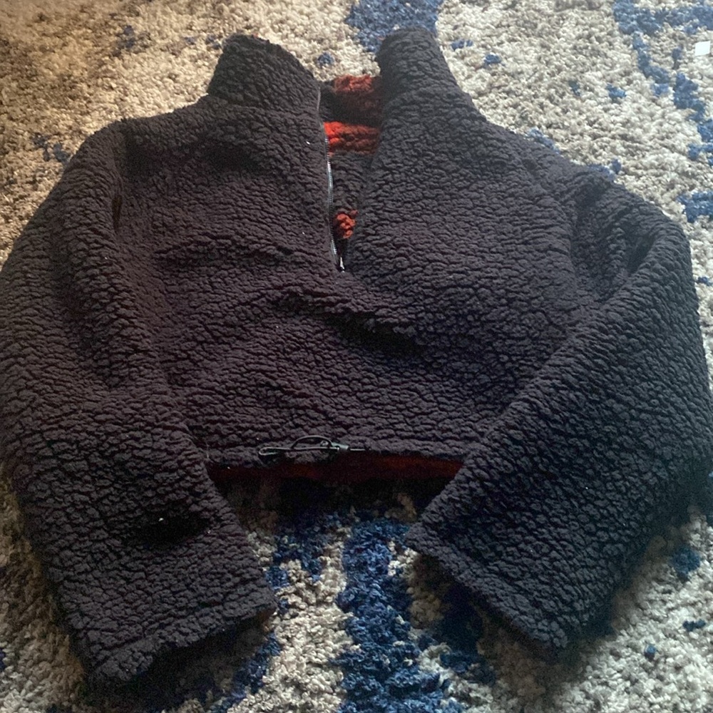 Buffbunny Reversible Cropped Pull Over - image 5